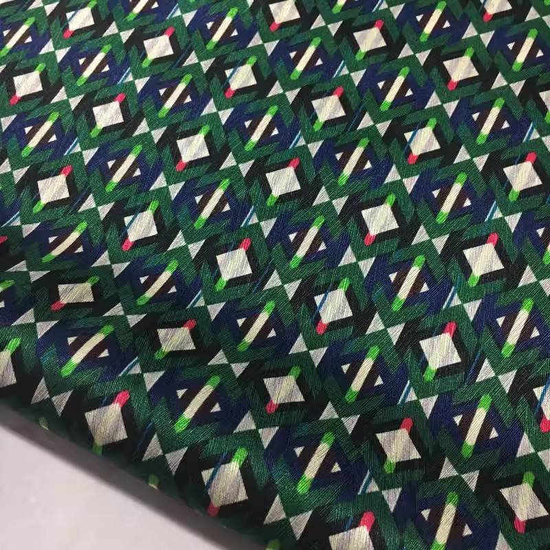 22 Momme 140cm Width Custom Geometry Digital Printed Mulberry Silk Fabric